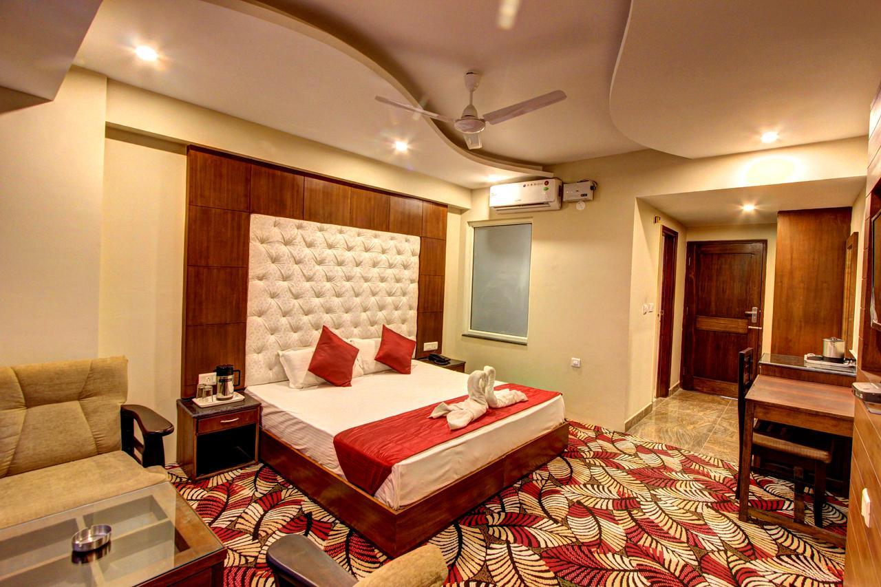 Hotel Maple Retreat Manāli Extérieur photo
